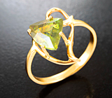 Золотое кольцо c ярким сфеном редкой огранки 2,81 карата