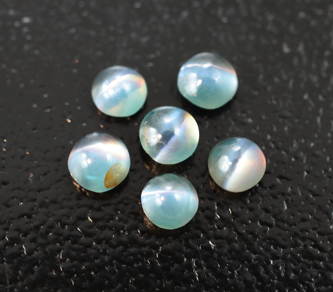 Набор из 6 хризобериллов с эффектом кошачьего глаза 1,04 карата