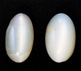 Пара хризобериллов с эффектом кошачьего глаза 2,59 карата 