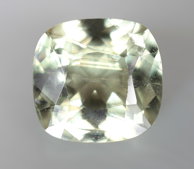 Диаспор 1,79 карата