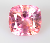 "Неоновая" полихромная шпинель 0,35 карата 