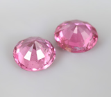 Пара пурпурно-розовых "неоновых" шпинелей 0,85 карата 