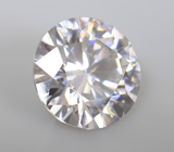 Бесцветный муассанит 0,99 карата 