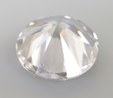 Бесцветный муассанит 0,99 карата 