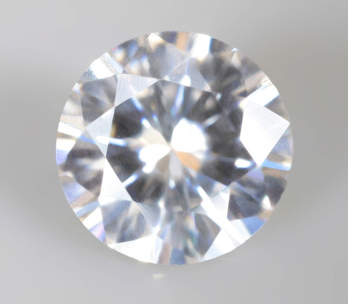 Бесцветный муассанит 0,57 карата