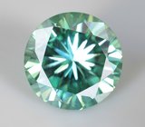 Крупный голубовато-зеленый муассанит 5,09 карата