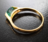 Золотое кольцо с ярким уральским изумрудом редкого оттенка 0,7 карата Золото