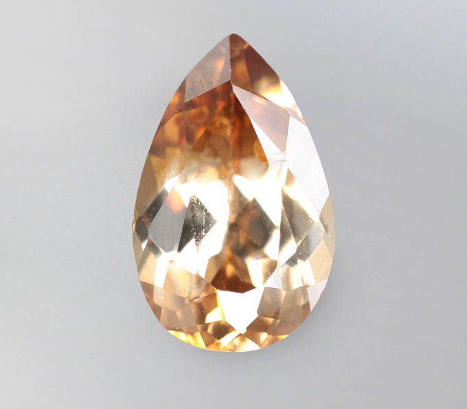 Полихромный циркон 2,01 карата