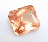 Чистейший розовато-оранжевый циркон 2,94 карата 