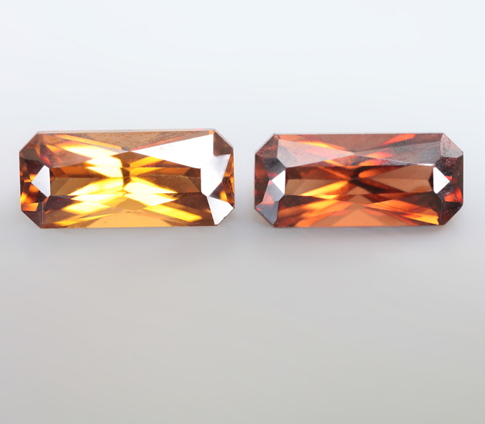 Пара ярких цирконов 4,81 карата