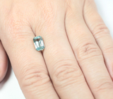 Чистейший зеленовато-голубой "неоновый" апатит 3 карата 