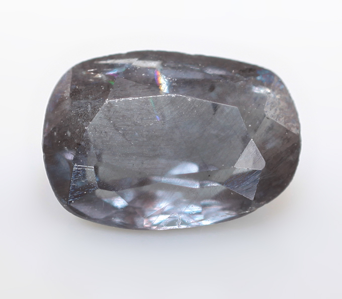 Редкий синий гранат с александритовым эффектом 0,67 карата