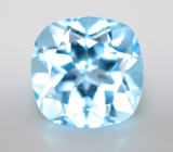 Чистейший Swiss топаз авторской огранки 9,33 карата 