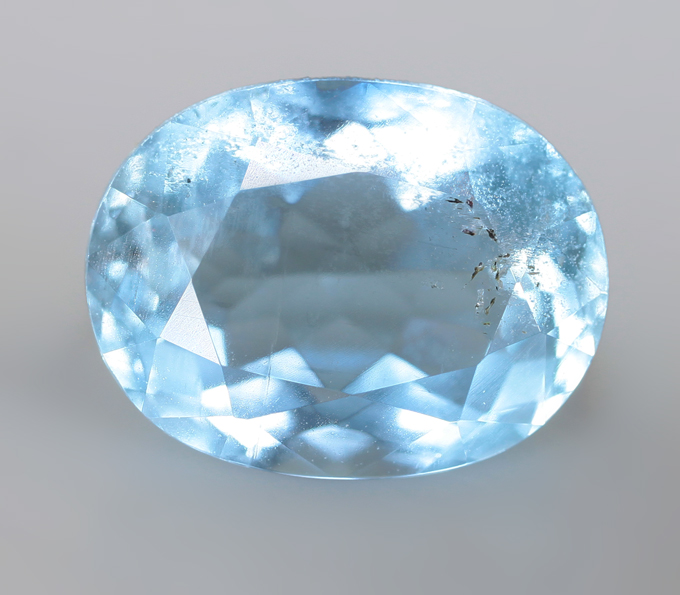 Насыщенный аквамарин 1,87 карата