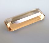 Крупный желтый скаполит 7,19 карата 