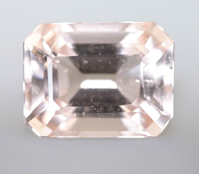 Морганит 2,67 карата