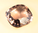 Фиолетовато-синяя шпинель со сменой цвета 0,97 карата 