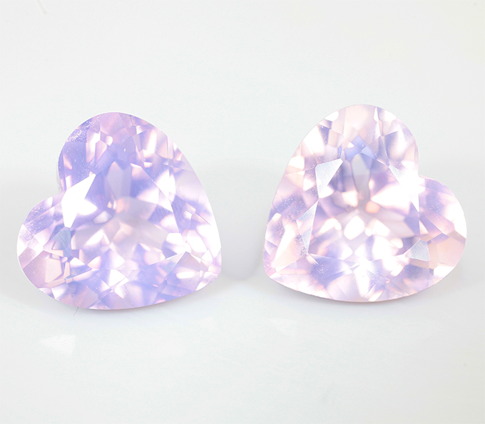 Пара лавандовых аметистов 13,03 карата