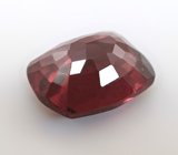 Пурпурновато-красная шпинель 1,03 карата