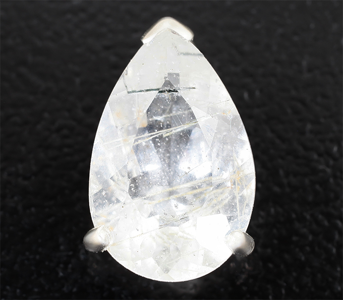 Кулон с редким фенакитом с включением рутила 2,72 карата