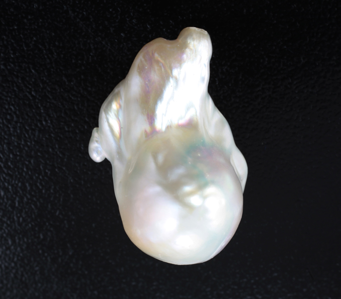 Кремово-белая морская жемчужина барокко 26,29 карата