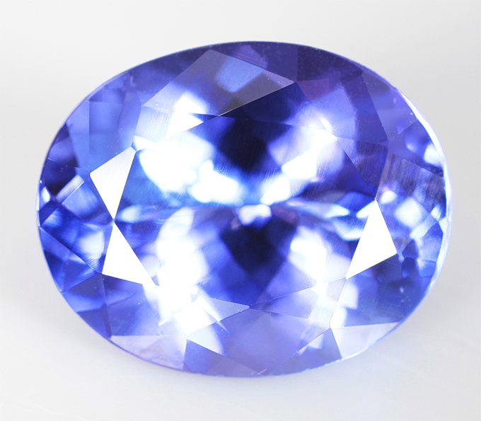 Топовое качество! Чистейший танзанит 4,92 карата