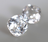 Пара чистейших бесцветных цирконов 3,03 карата 