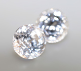 Пара чистейших бесцветных цирконов 3,06 карата 