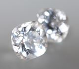 Пара чистейших бесцветных цирконов 4,16 карата 