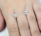 Пара чистейших бесцветных цирконов 4,16 карата