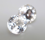 Пара чистейших бесцветных цирконов 3,04 карата 