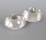Пара чистейших бесцветных цирконов 3,04 карата