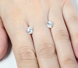 Пара чистейших бесцветных цирконов 3,04 карата