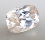 Редкий бесцветный циркон с включением рутила 3,05 карата