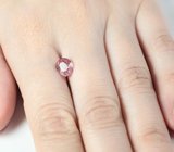 Розовая шпинель 1,82 карата 