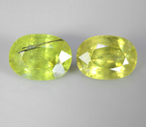 Крупная пара желтовато-зеленых сфенов 6,35 карата 