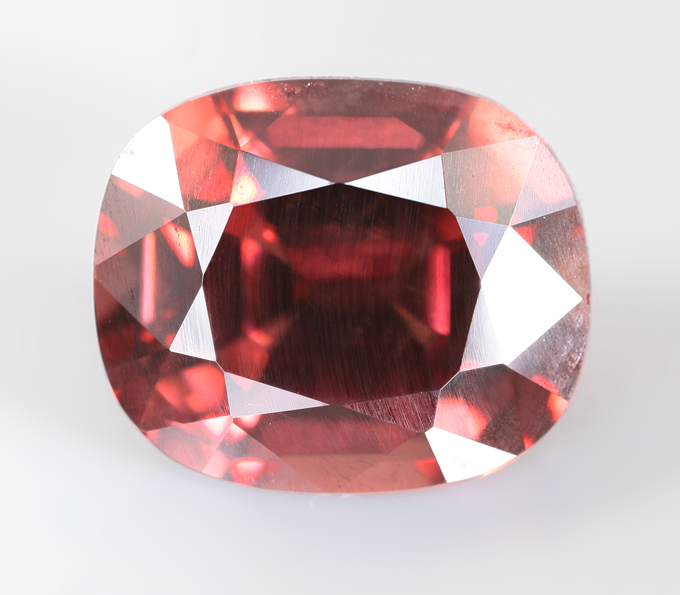 Роскошный крупный циркон 6,76 карата