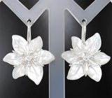 Серьги с резным перламутром 14,61 карата и лейкосапфирами Серебро 925