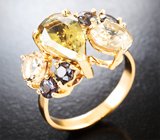 Кольцо с фенакитами 1,98 карата, синхалитом и сапфирами со сменой цвета  Золото