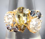 Кольцо с фенакитами 1,98 карата, синхалитом и сапфирами со сменой цвета  Золото