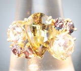 Кольцо с фенакитами 1,98 карата, синхалитом и сапфирами со сменой цвета  Золото