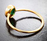 Лаконичное золотое кольцо с насыщенным уральским изумрудом 0,6 карата Золото