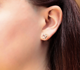 Золотые пусеты с ограненным цейлонским лунным камнем 2,61 карата