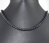 Золотое колье с калиброванным черным морским жемчугом 95,95 карата