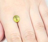 Зеленовато-желтый сфен 2,44 карата 