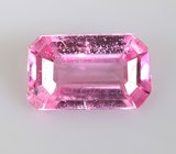 "Неоновая" розовая шпинель 0,23 карата 