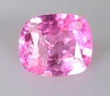 Топовый цвет! "Неоновая" розовая шпинель 0,29 карата