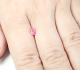 Топовый цвет! "Неоновая" розовая шпинель 0,5 карата 