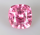 Топовый цвет! "Неоновая" розовая шпинель 0,33 карата 