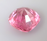 Топовый цвет! "Неоновая" розовая шпинель 0,33 карата 